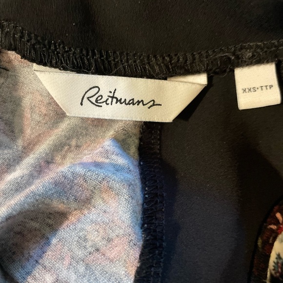 Reitman’s Sleeveless flowered blouse - Picture 2 of 6